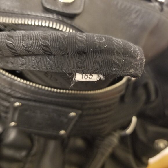 Prada Nappa Ruffle Hobo bag - Picture 4 of 13